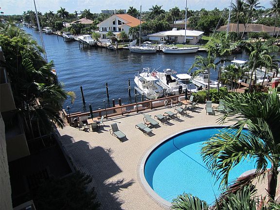 2nd image of 1421 S Ocean Boulevard #402