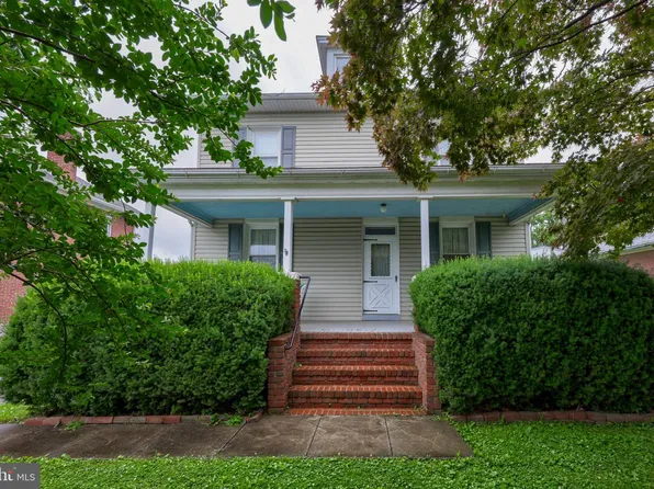 63 W Willow Rd, Willow Street, PA 17584