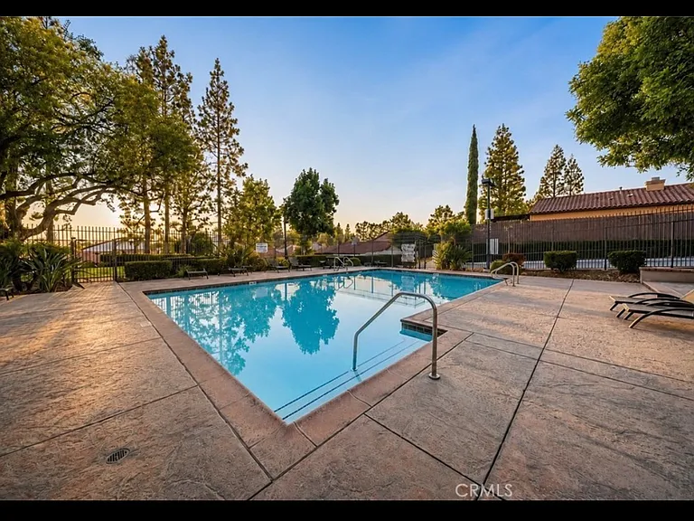 6861 Shadow Ridge Pl — Photo 19
