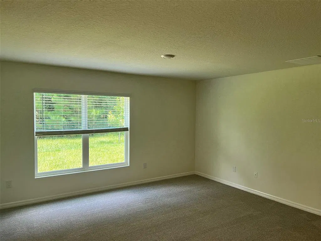 4 bed, 2.0 bath, 1830 sqft, $2,350 — Photo 4