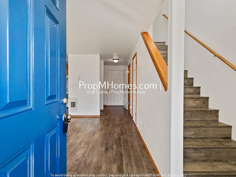 2203 Sam Parrett Dr — Photo 3