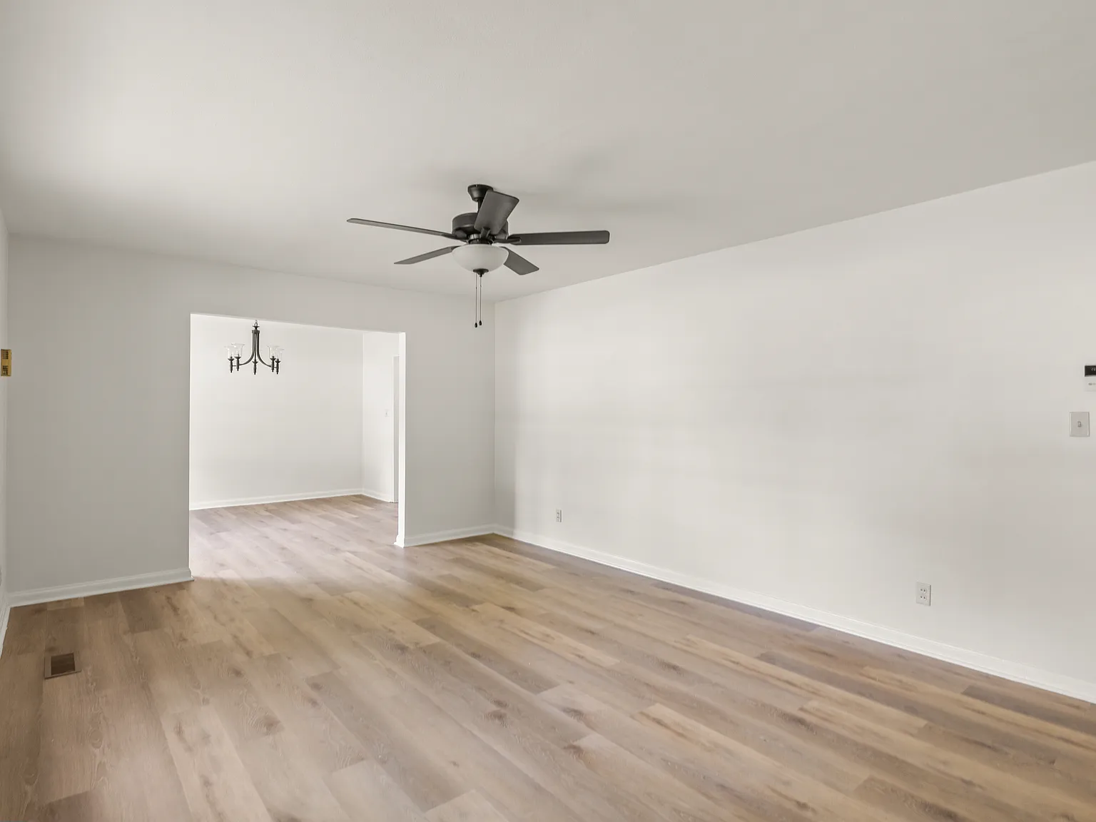 3 bed, 1212 sqft, $1,700 — Photo 4