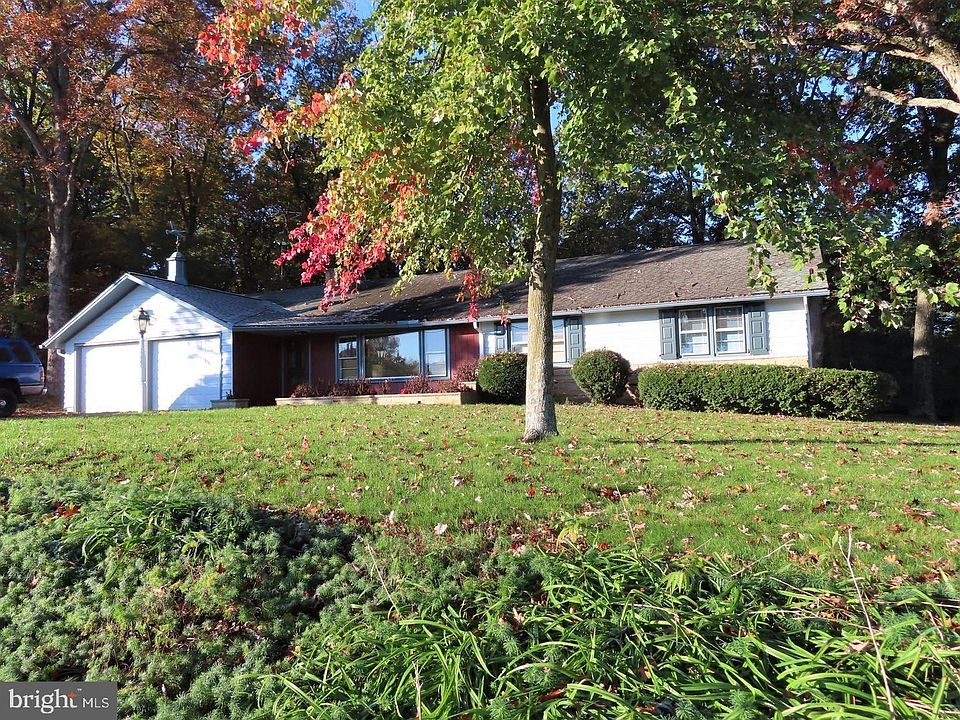 3809 Blue Hill Rd, Hanover, PA 17331 Zillow