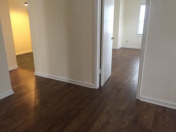 2nd image of 37 Essex Ave