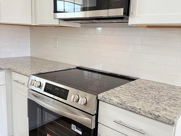 4th image of 158 Green Rd