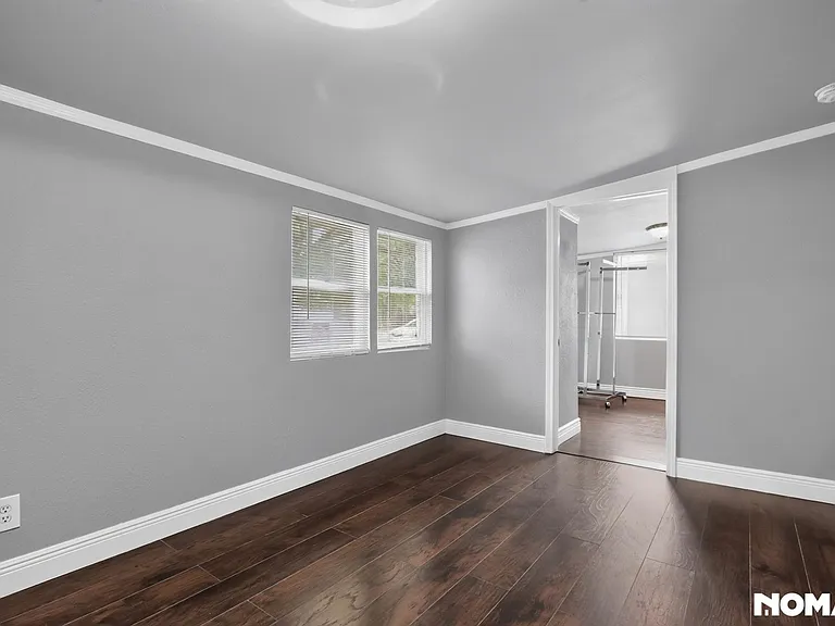 708 S Chestnut St — Photo 21