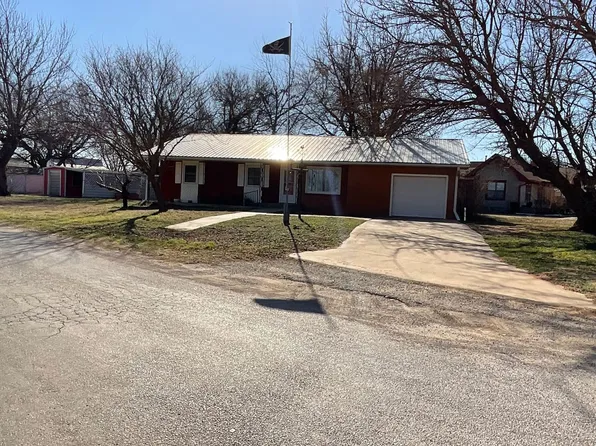 410 N Walnut St, Seiling, OK 73663