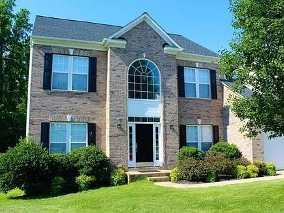 2nd image of 219 Flowering Grove Ln