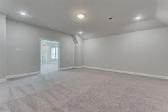 921 Waterview Dr — Photo 11
