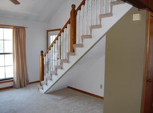 11927 W 58th Ter APT E, Shawnee, KS 66216