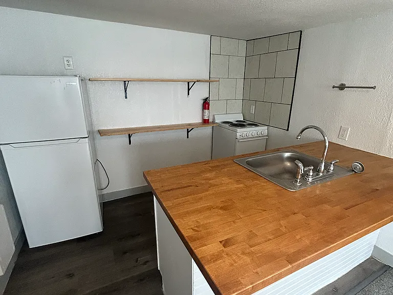 632 S Patton Ct #B — Photo 7