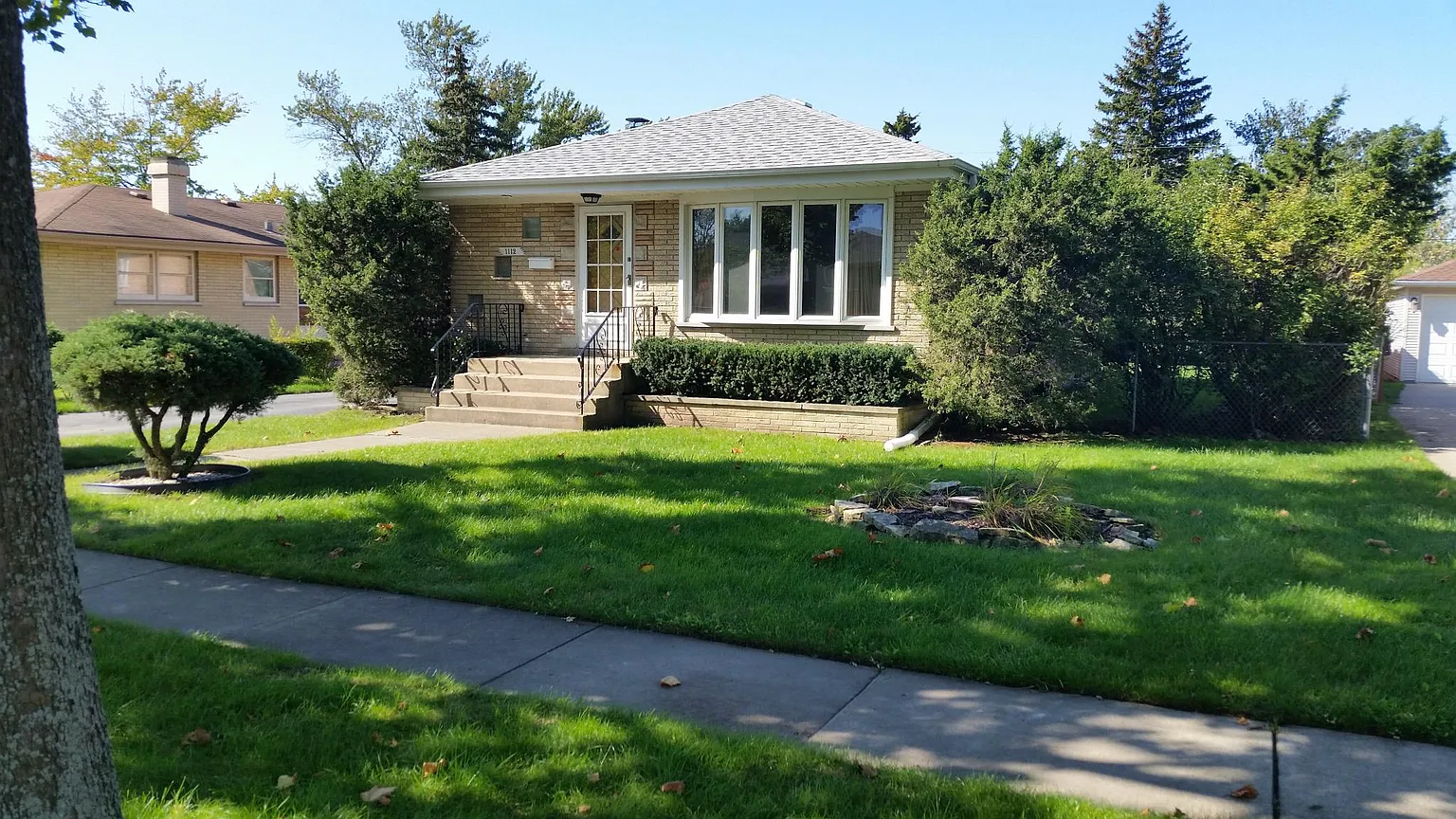 1112 Florence St photo 1