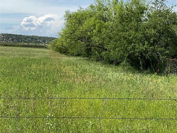 3rd image of 990 County Road 186