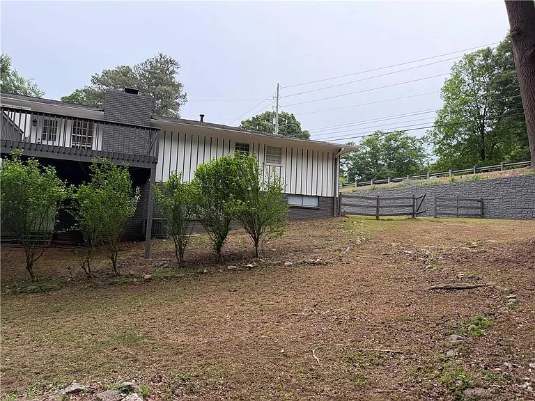 3336 Camelot Dr — Photo 61