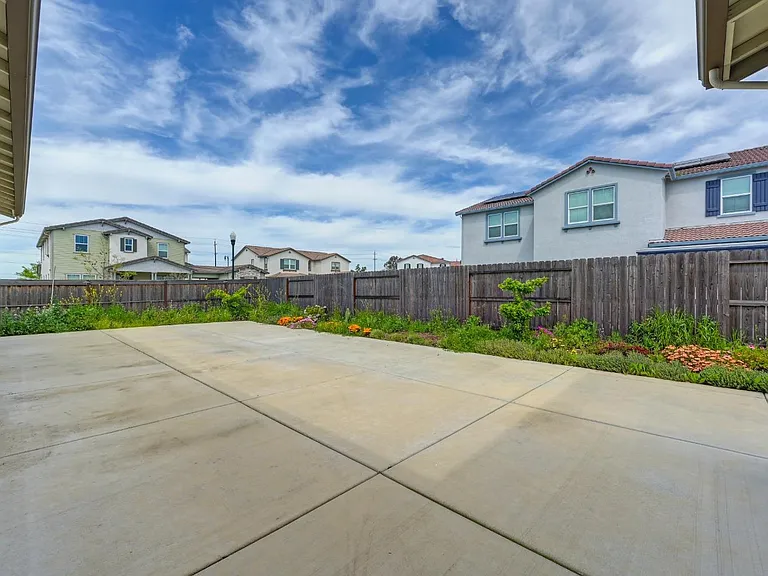 7487 Fortaleza Ave — Photo 14