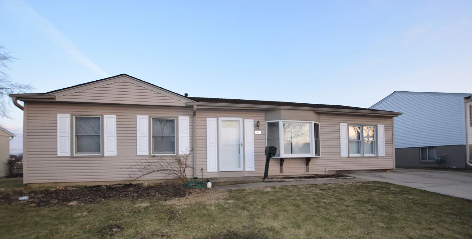 207 Ridge Cir photo 1