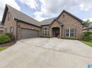 237 Strathaven Ln, Pelham, AL 35124