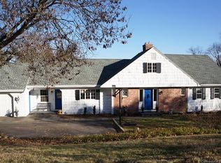 21 Mountain Farms Rd, West Hartford, CT 06117