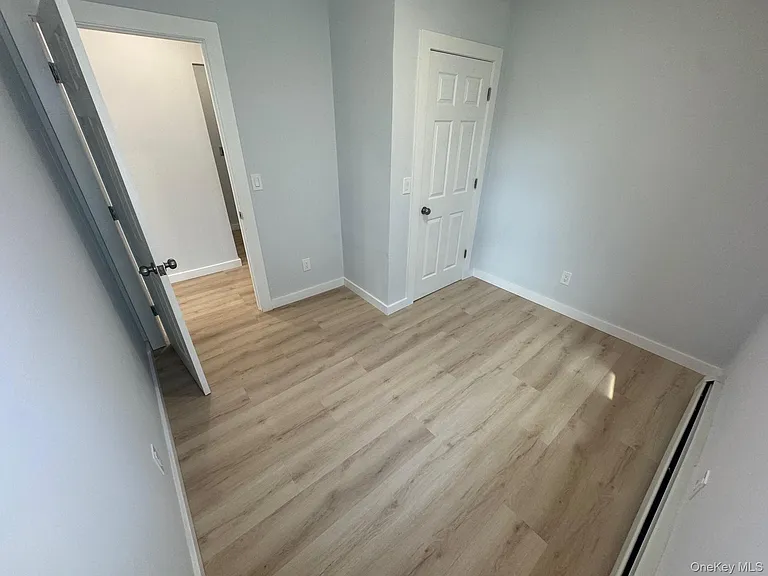 34 Bush Ave #2R — Photo 8
