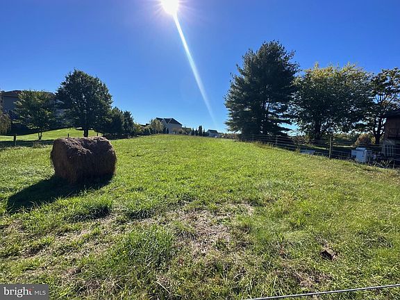 4th image of 1038 Fieldsboro Rd