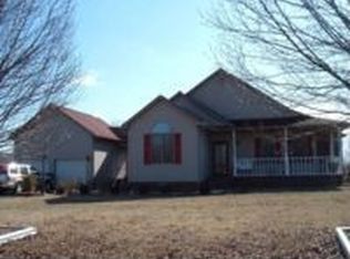 406 Sandhill Rd, Martin, TN 38237