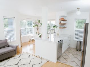600 N 85th St UNIT 208, Seattle, WA 98103