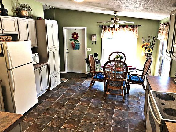 2nd image of 571 Praline Pl