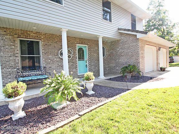 2nd image of 2713 Kenwood Dr