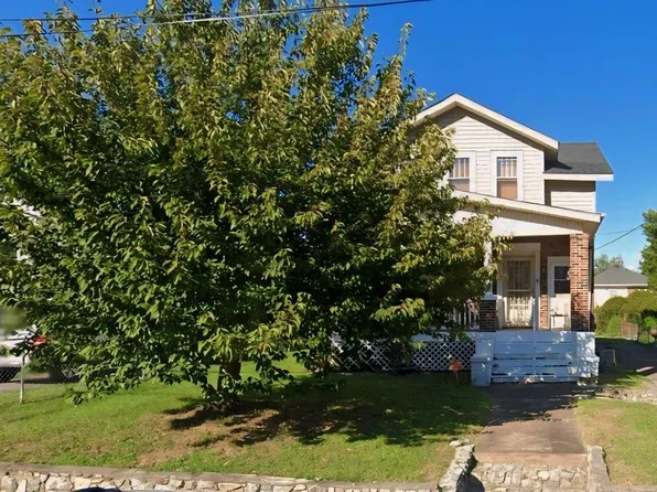 3229 Greenland Ave NW, Roanoke, VA 24012