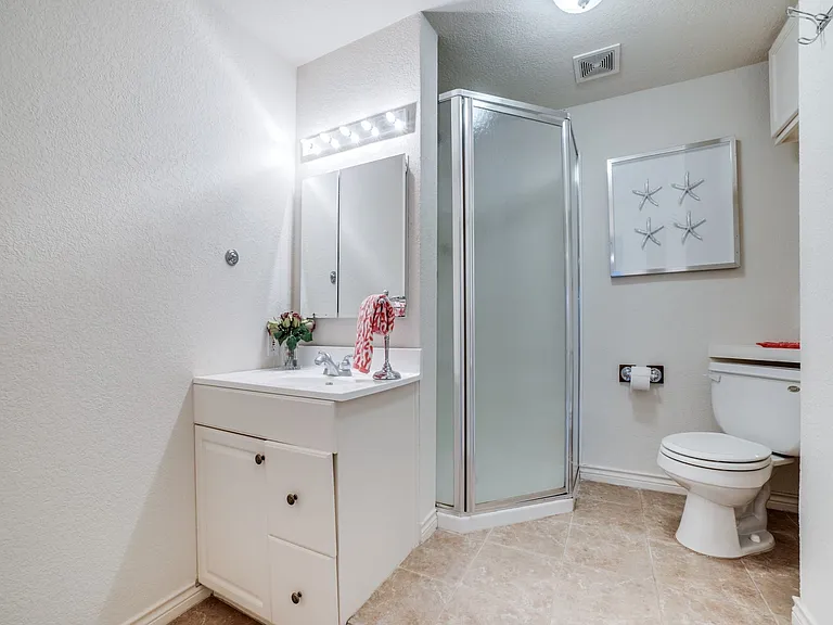 6106 Meadowcrest Dr — Photo 23
