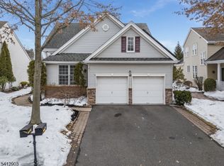 12 Republic Row, Somerset, NJ