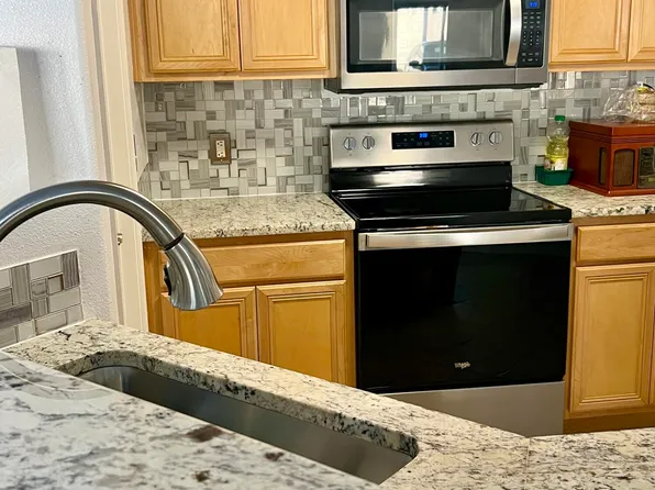 17017 N 12TH Street #1081, Phoenix, AZ 85022