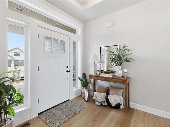 3rd image of 1304 S Manifold Rd