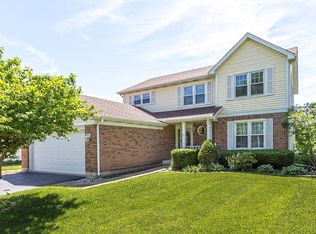 2130 Mulberry Dr, West Chicago, IL 60185