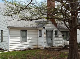 2238 SE Maryland Ave, Topeka, KS 66605