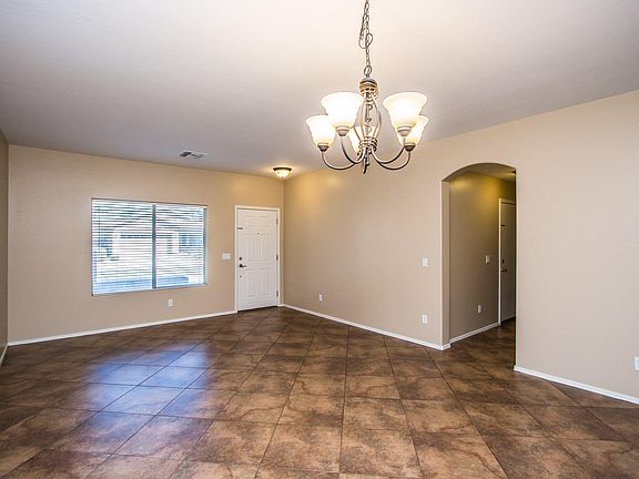 5th image of 44161 W Garden Ln