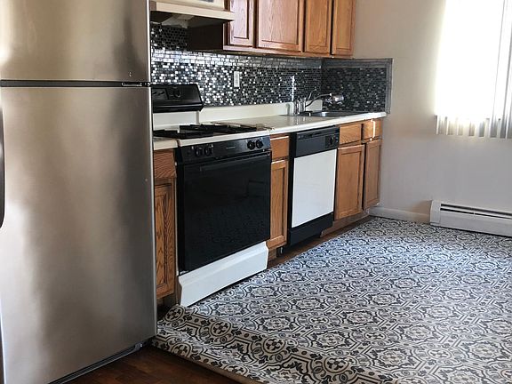 5th image of 226 Blair Ave