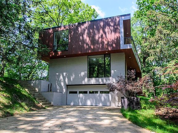 5th image of 1125 Elmwood Dr