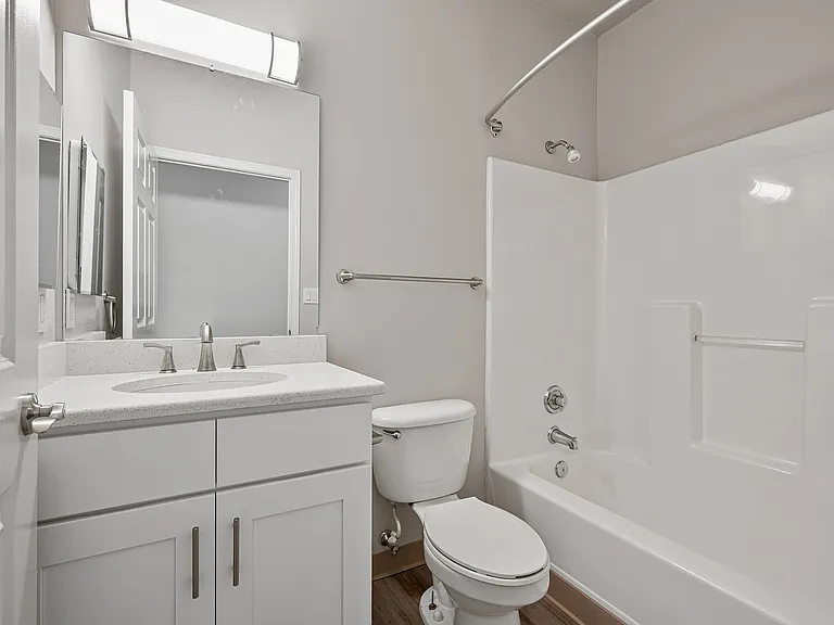 90 Berkley Manor Drive_22 3b2b Unit 1212