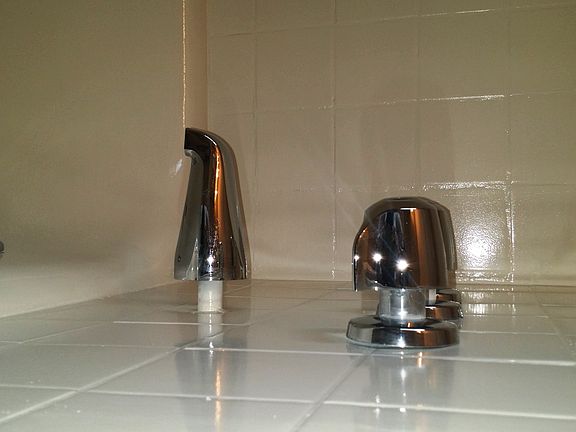 4th image of 2373 E 70th St APT 1410