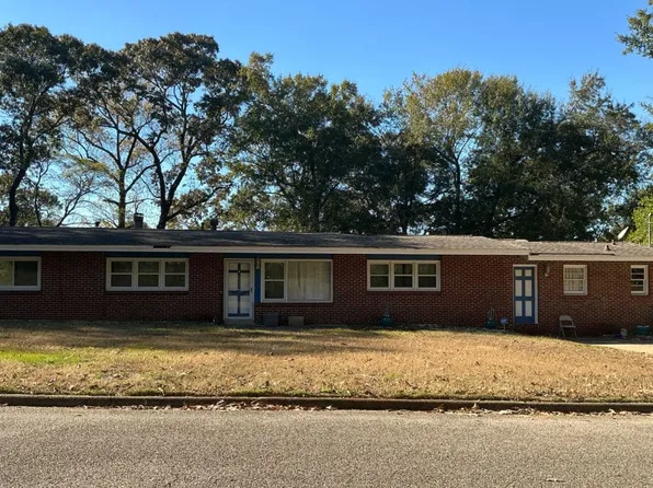 3506 S Georgetown Dr, Montgomery, AL 36109