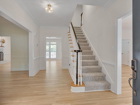2nd image of 209 Connors Cir