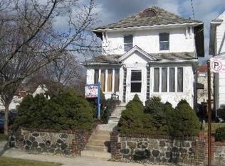 7201 Kessel St, Forest Hills, NY 11375