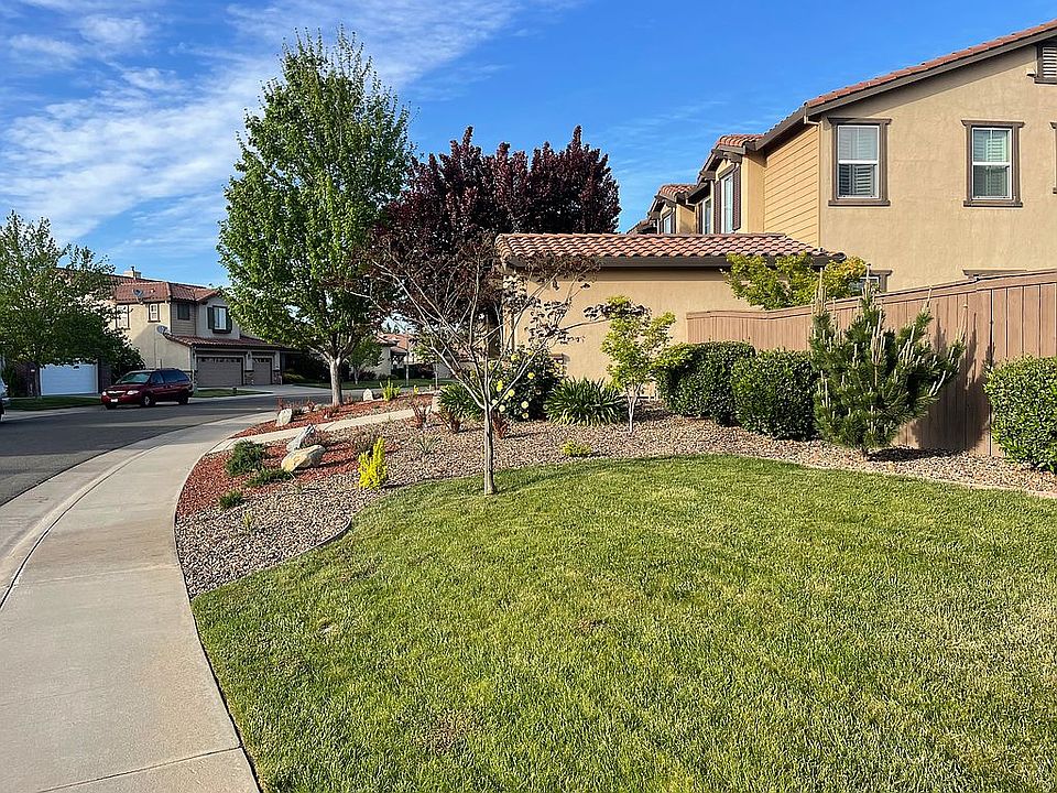 2nd image of 8215 Jose Bento Way