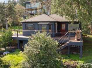 400 Riverside St, Mosier, OR 97040