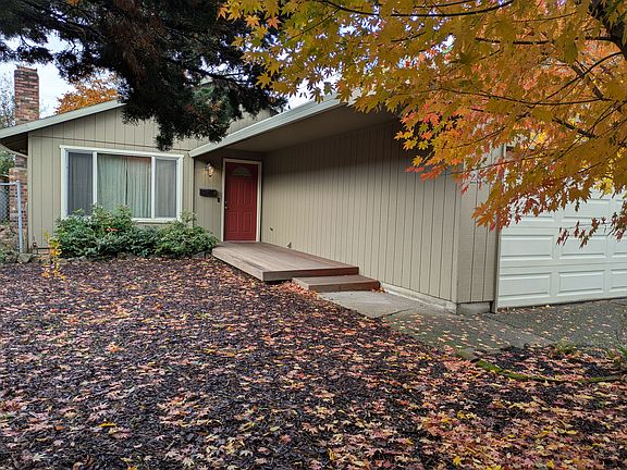 Front entryway