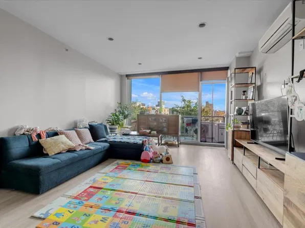 384 Neptune Avenue image 1 of 14