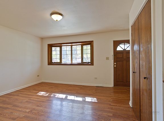 4th image of 25506 W Wacker Dr