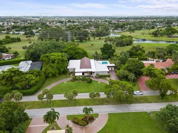 5304 Woodlands Blvd, Tamarac, FL 33319