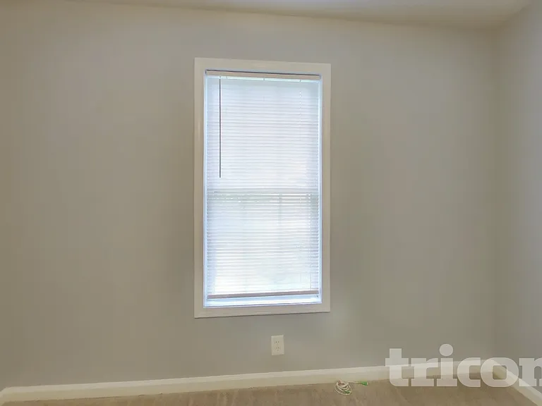 137 Poplar Way — Photo 13